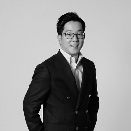Tomoyasu Suzuki